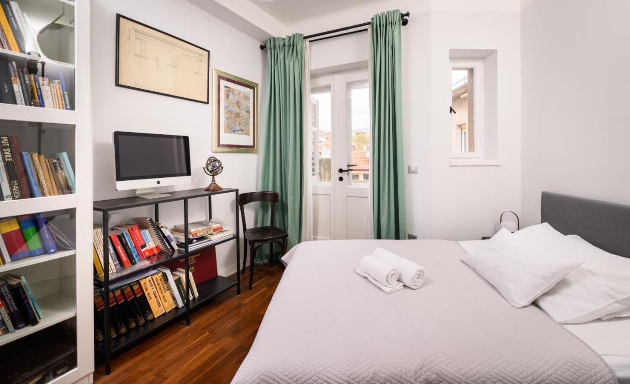 Designer Two-Bedroom Apartment Split Buitenkant foto