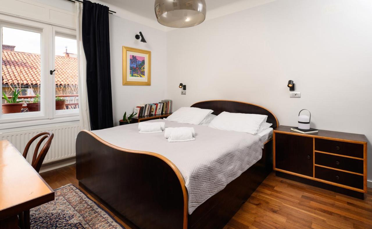 Designer Two-Bedroom Apartment Split Buitenkant foto